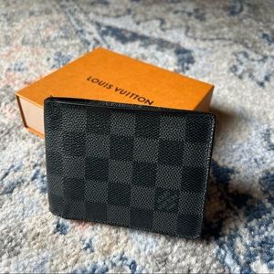 LV Multiple Wallet Graphite Damier